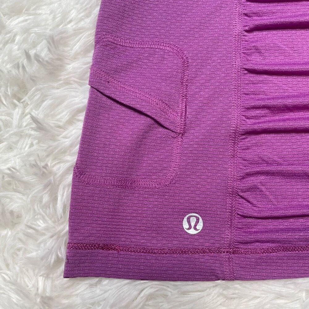 Lululemon Tshirt Top Run Energy Purple Womens Size 6 Vneck Stretch Lightweight - Picture 8 of 8